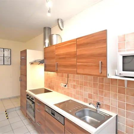 In Waroldern Mit Sauna, Cleaning Included Apartamento